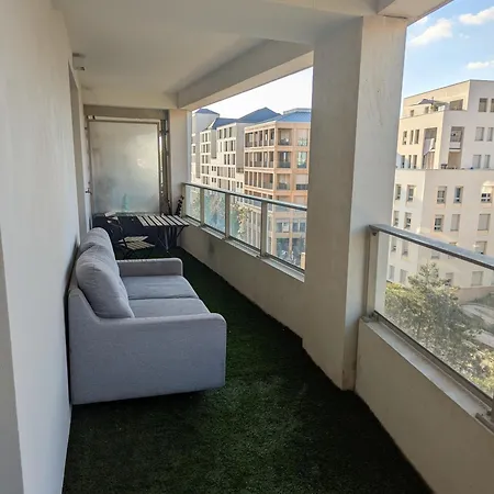 Centre Ville, Parking, Transport En Commun Au Pied De L'immeuble Appartement