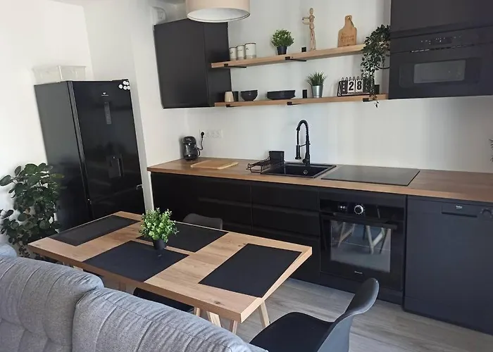 Centre Ville, Parking, Transport En Commun Au Pied De L'immeuble דירה